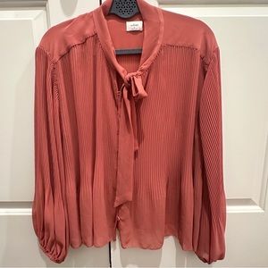 Aritzia Wilfred blouse